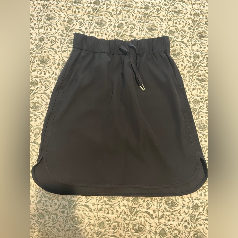 Lululemon On the Fly Skirt